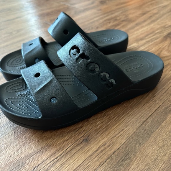 Crocs Women's Via Platform Sandals - Picture 1 of 6